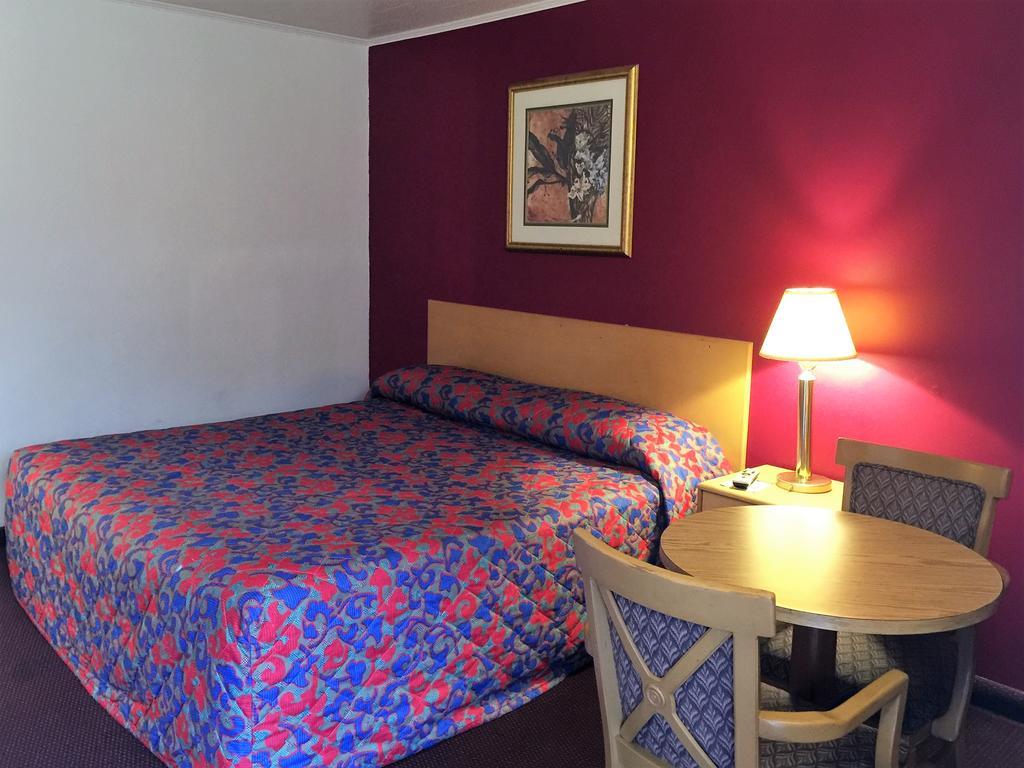 Budget Inn Wrightstown Exteriör bild
